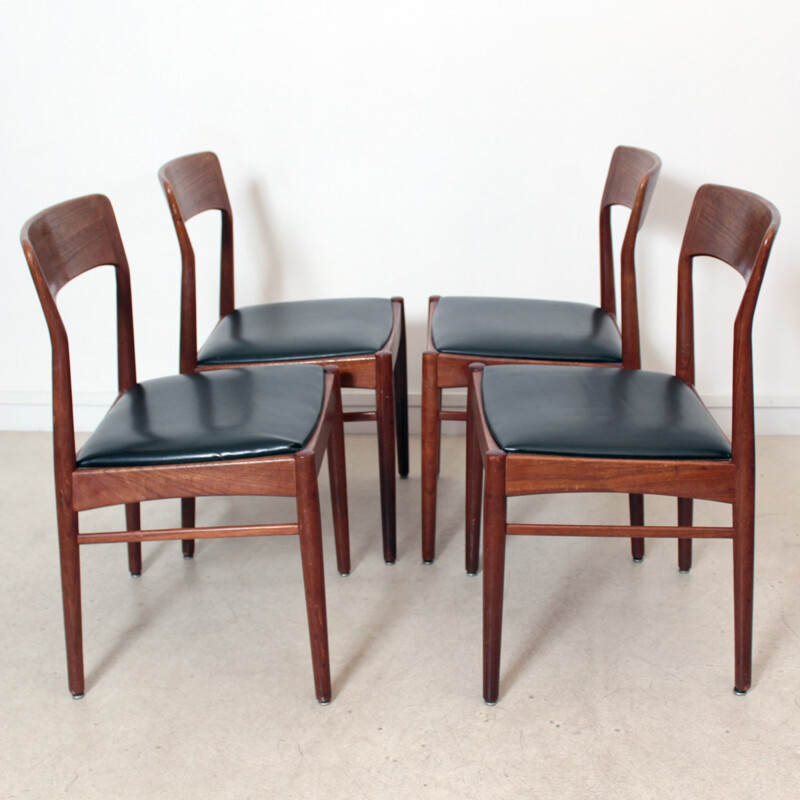 Set of 4 mid-century scandinavian chairs - 1960s