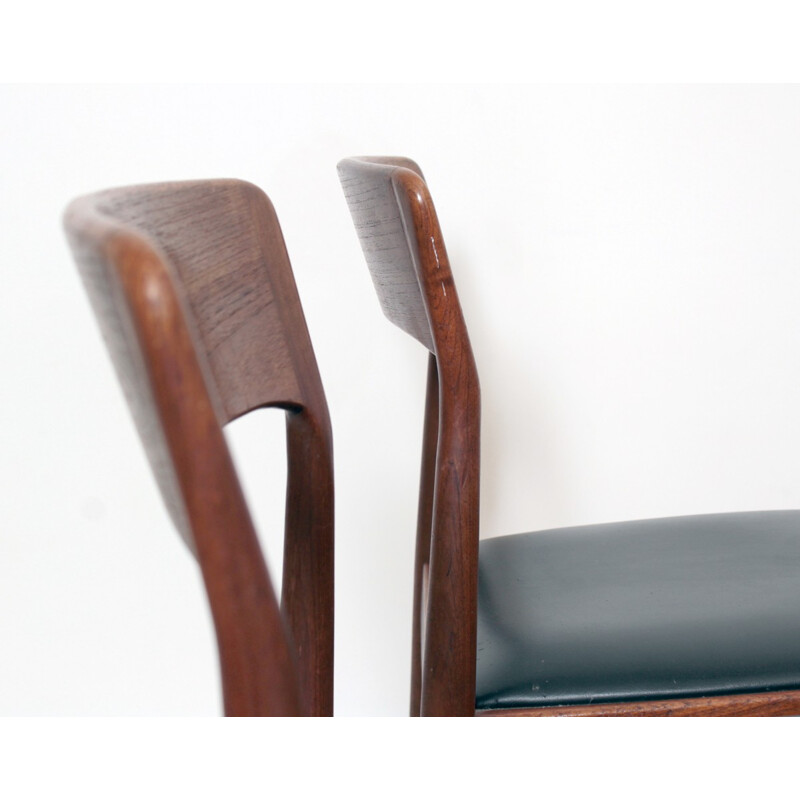 Set of 4 mid-century scandinavian chairs - 1960s