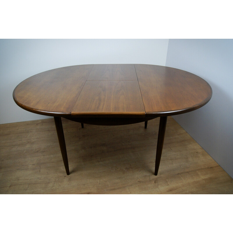 Vintage Oval Extendable Teak Dining Table from G-Plan - 1960s