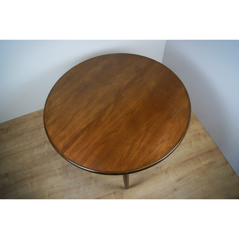 Vintage Oval Extendable Teak Dining Table from G-Plan - 1960s