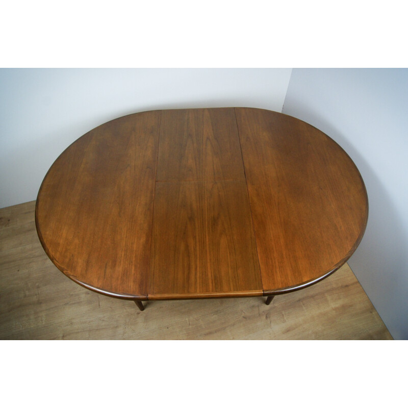 Vintage Oval Extendable Teak Dining Table from G-Plan - 1960s