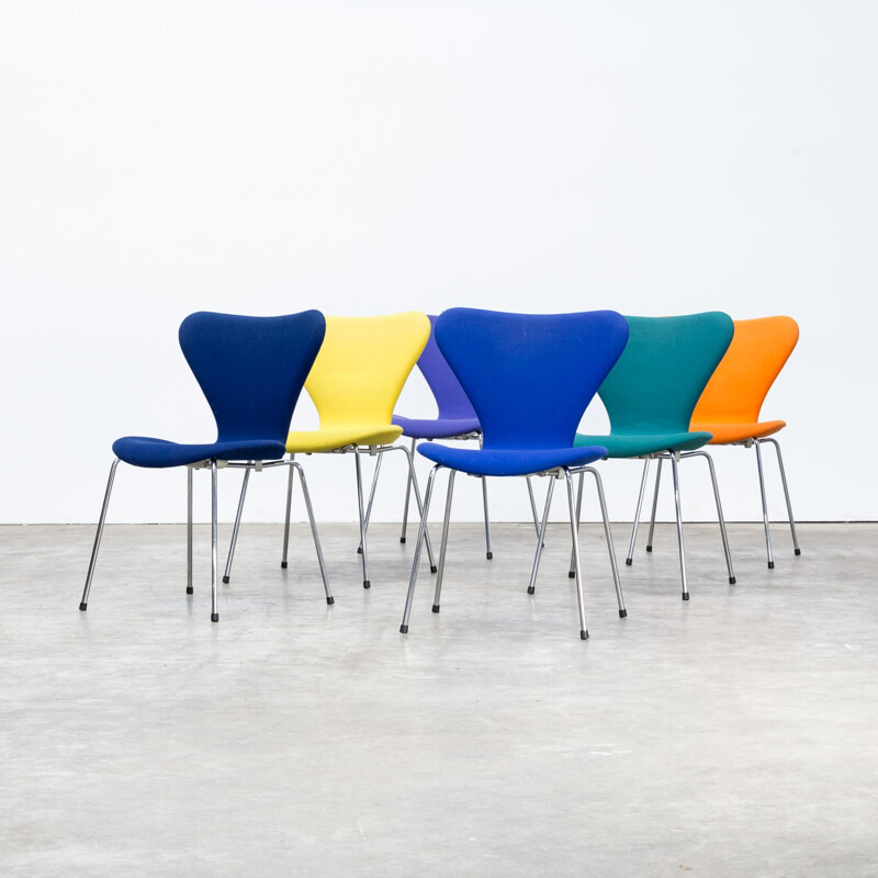 Suite de 6 chaises papillon par Arne Jacobsen pour Fritz Hansen - 1990