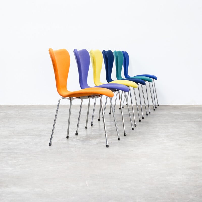 Suite de 6 chaises papillon par Arne Jacobsen pour Fritz Hansen - 1990
