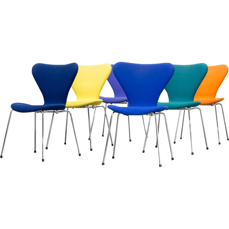 Suite de 6 chaises papillon par Arne Jacobsen pour Fritz Hansen - 1990