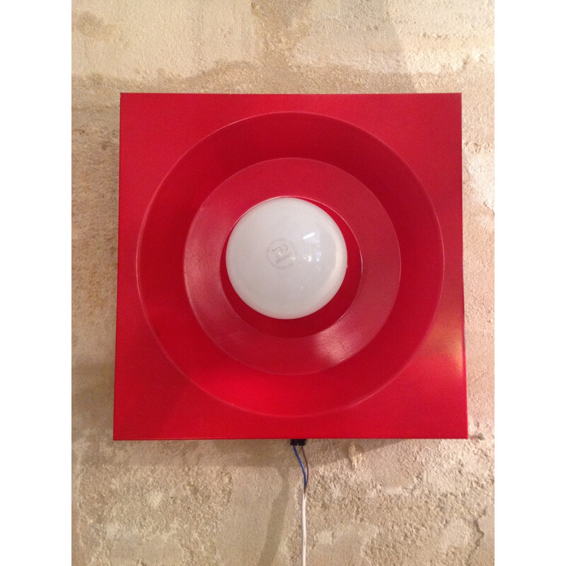 Vintage red lacquered metal wall lamp by Klaus Hempel - 1970s