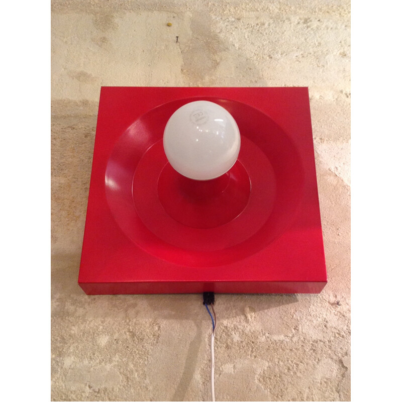 Vintage red lacquered metal wall lamp by Klaus Hempel - 1970s