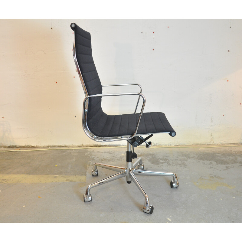 Vintage Office chair by Charles and Ray Eames for Vitra - 1990s