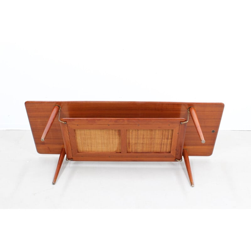 Danish dining table in wood by Finn Julh for France & Søn - 1950s