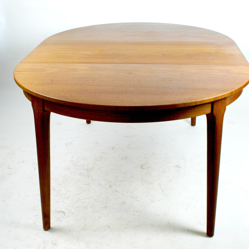 Danish Modern Circular Teak Dining Table by Frem Rojle - 1960s