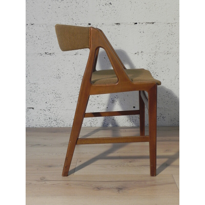 Set of 12 scandinavian chairs, Henning KJAERNULF - 1960s