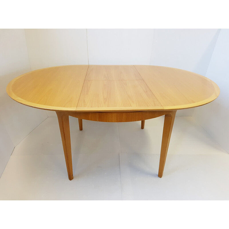 Table de repas vintage scandinave en chêne et sycomore - 1950