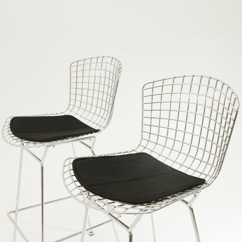 Pair of Bertoia chairs by Harry Bertoia for Knoll - 1950s