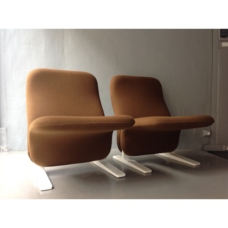 Pair of brown armchairs "Concorde F780 " Concorde", Pierre PAULIN - 1970s