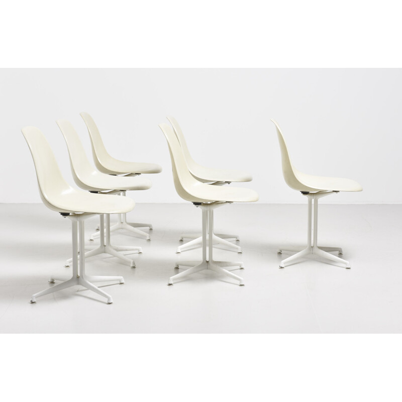 Suite de 6 chaises à repas "la fonda" par Eames pour Vitra - 1960