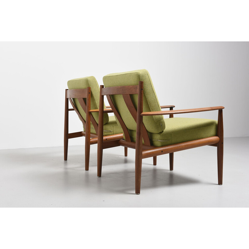 Paire de fauteuils vintage en bois par Grete Jalk - 1950