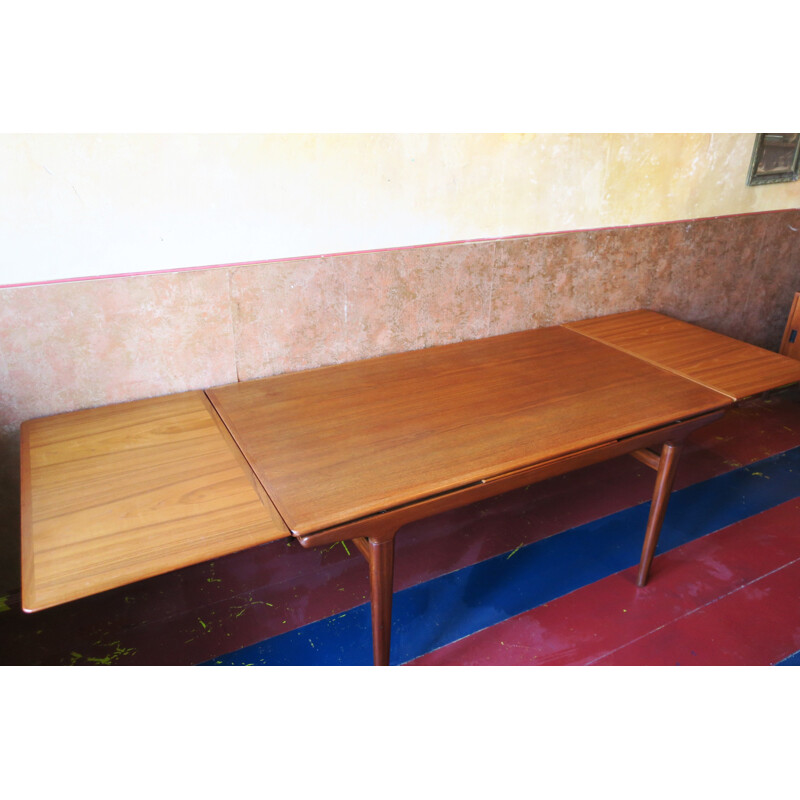 Large Extendable Teak Dining Table by Johannes Andersen for Uldum - 1960s