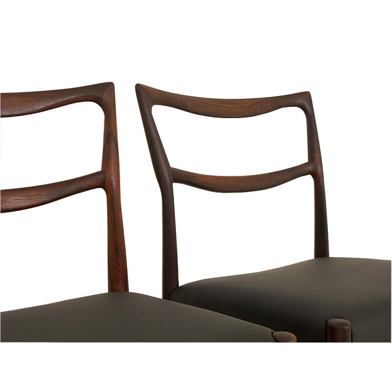 Suite de 8 chaises à repas en palissandre danois modèle "223" de Klein Bramin - 1950