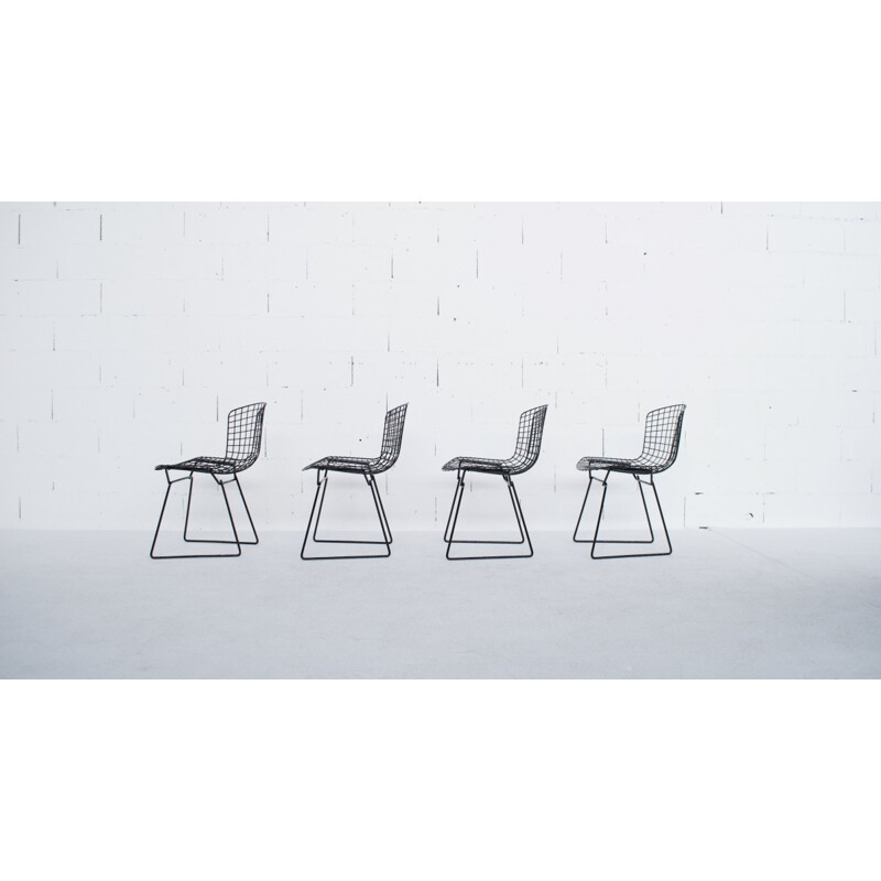 Set of four vintage chairs by Harry Bertoia for Knoll - 1970s