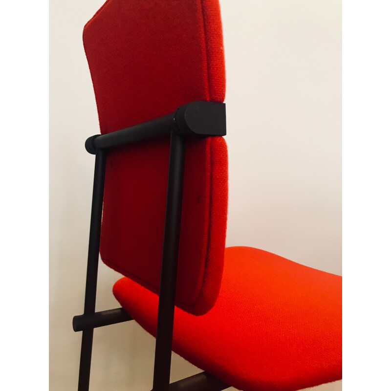 Chaise à repas vintage rouge, peter Ghyczy - 2000