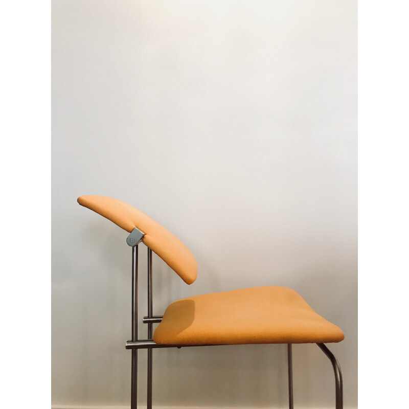 Chaise vintage en tissu jaune et métal par Peter Ghyczy - 2000