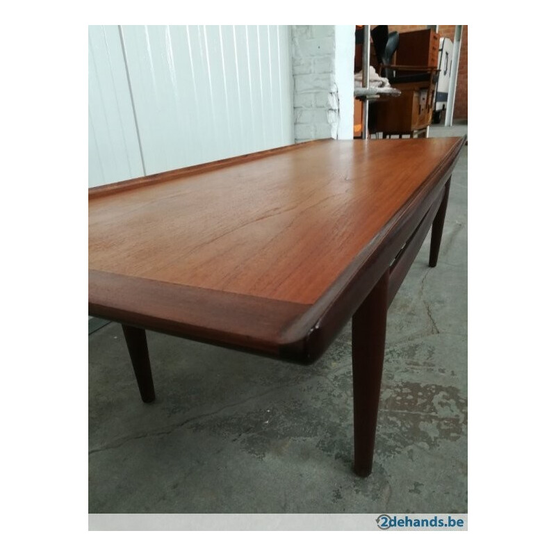 Mid-century Rosewood coffee table by Grete Jalk for Glostrup Möbelfabrik - 1950s