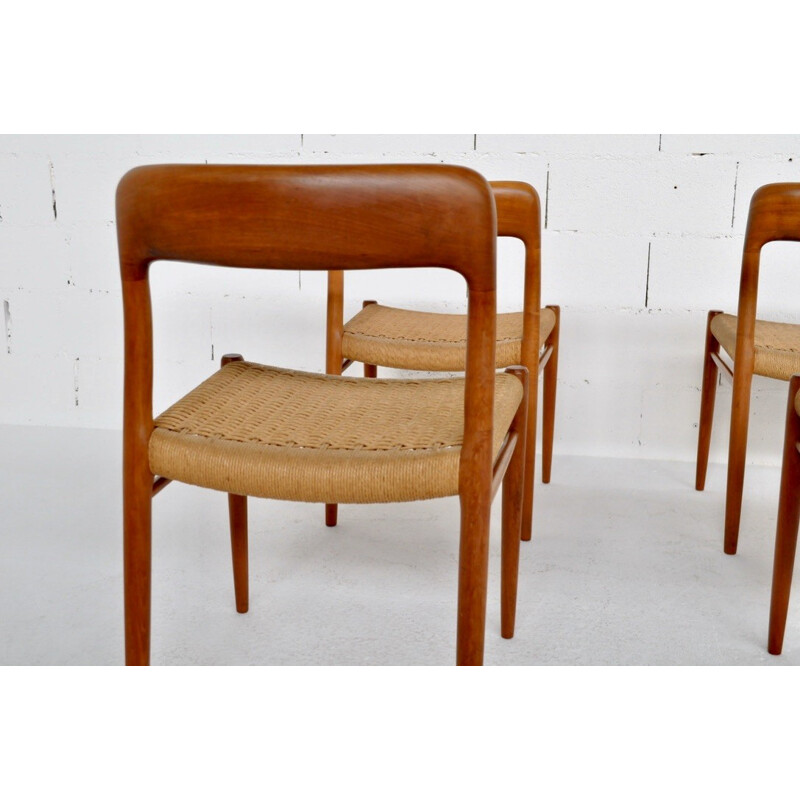 Suite de 6 chaises modèle 75 par Niels Otto Moller - 1960