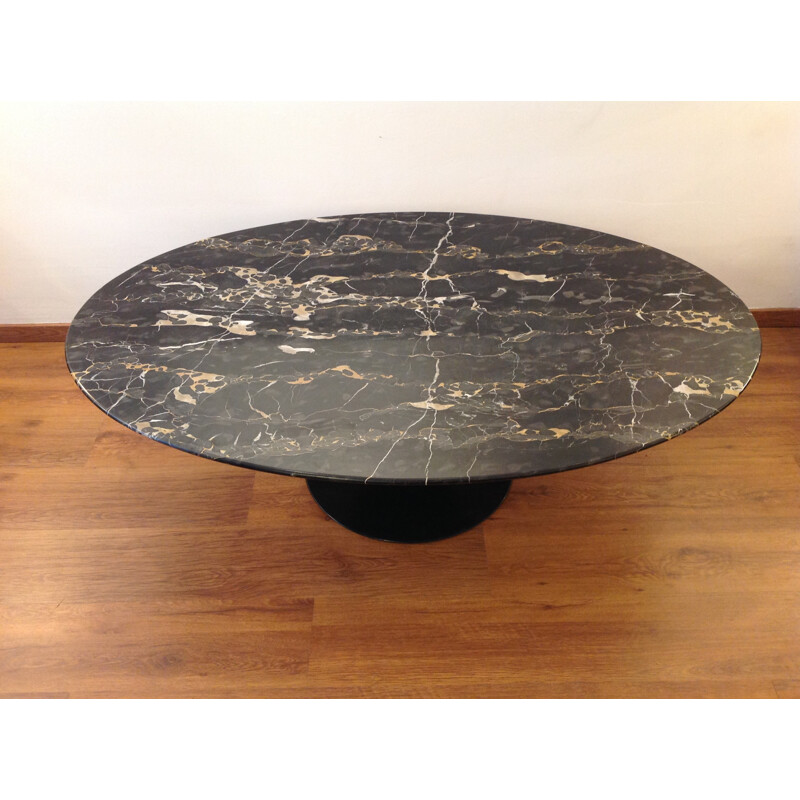Very rare oval coffee table in marble and aluminium marble, Eero SAARINEN - 1960s