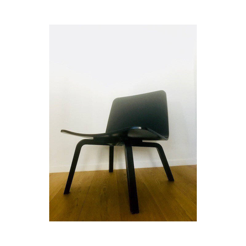 Vintage HK002 Lounge Chair by Harri Koskinen - 2012