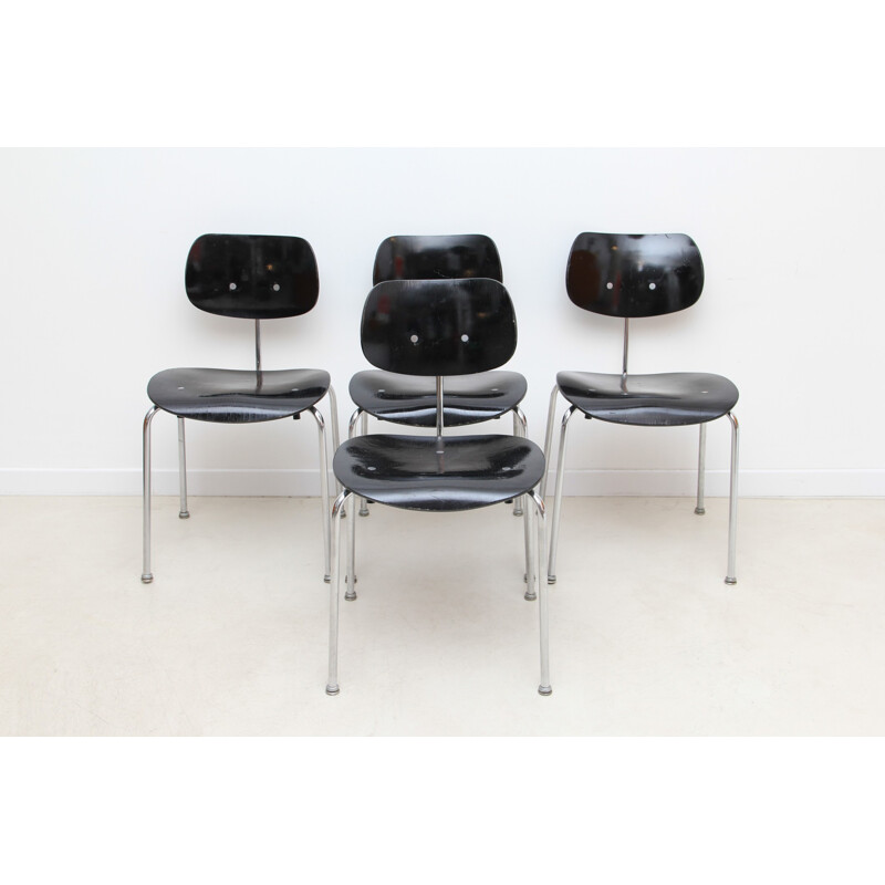 Black "SE68" chair, Egon EIERMANN - 1950s