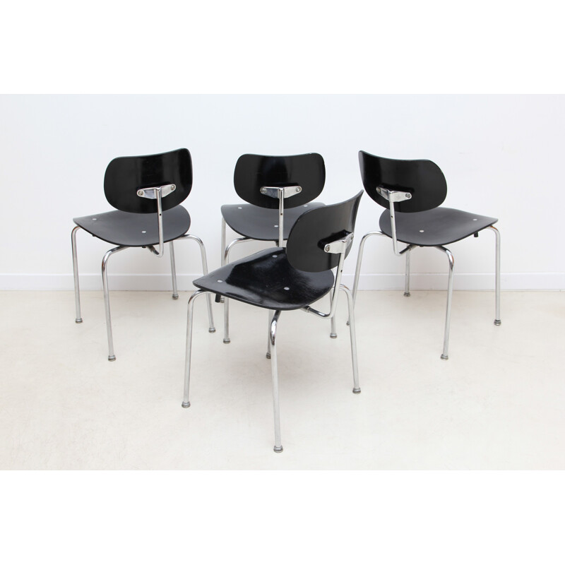 Black "SE68" chair, Egon EIERMANN - 1950s