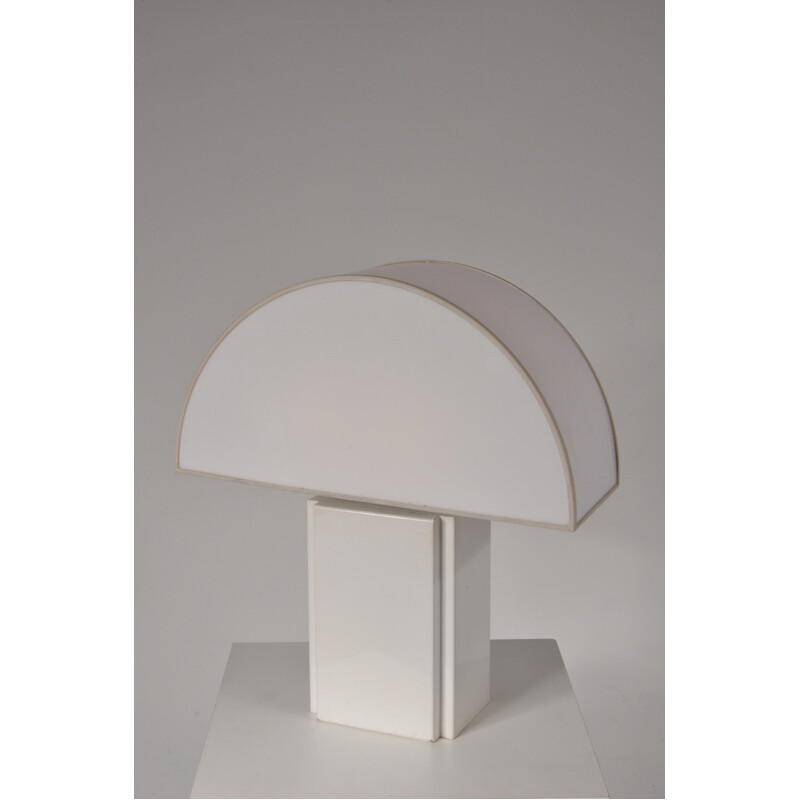 Mid-century White Italian table lamp by Harvey GUZZINI - 1960s