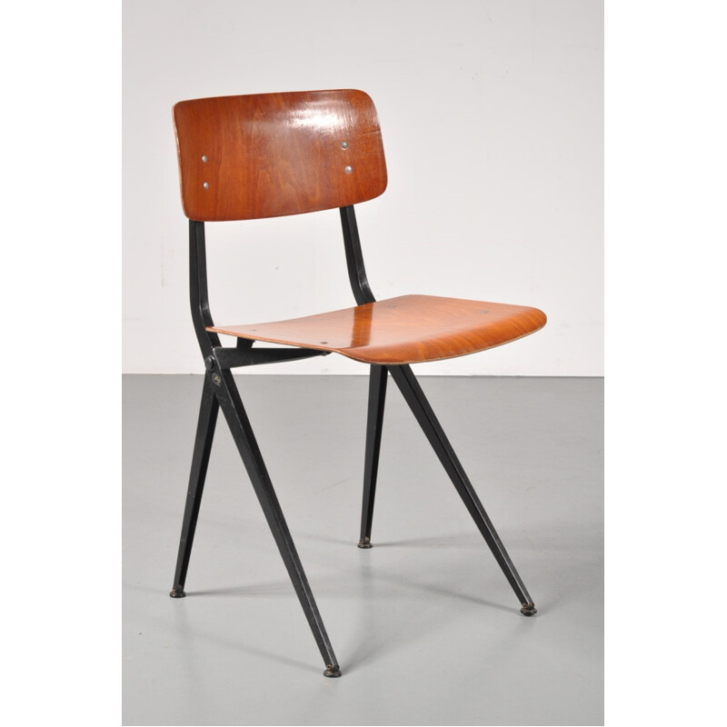 Suite de six chaises d'école vintage - 1960