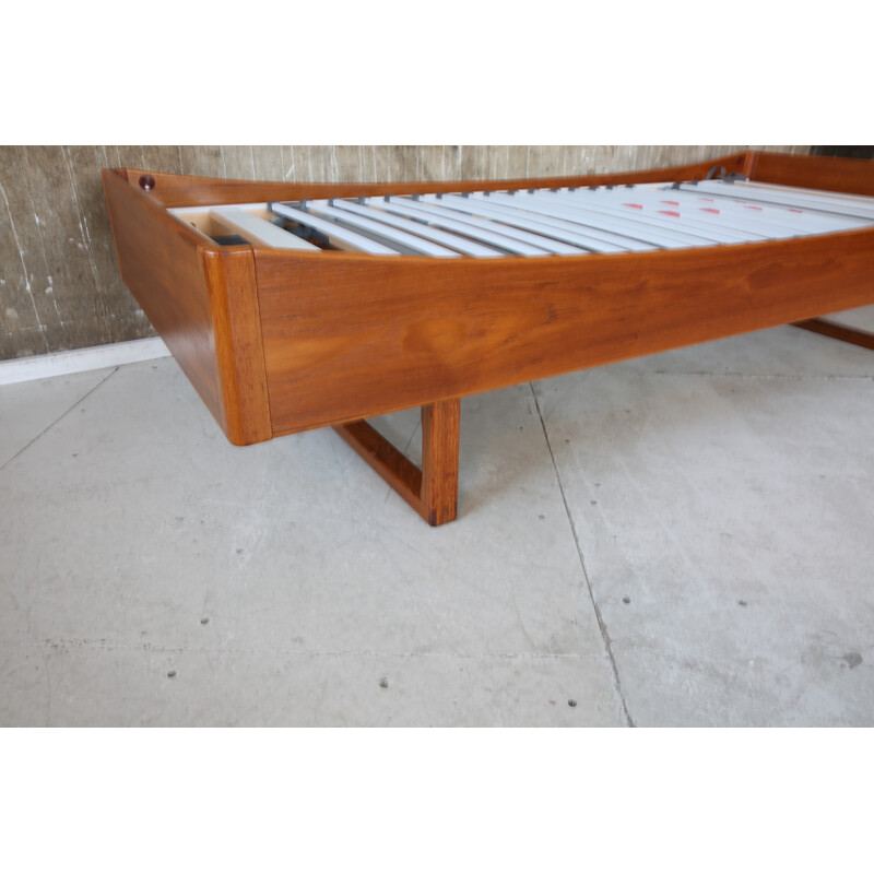 Vintage danish teak bed by Poul Hundevad - 1960s