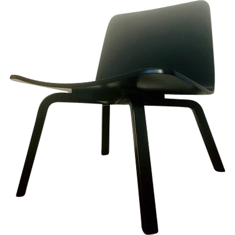 Vintage HK002 Lounge Chair by Harri Koskinen - 2012