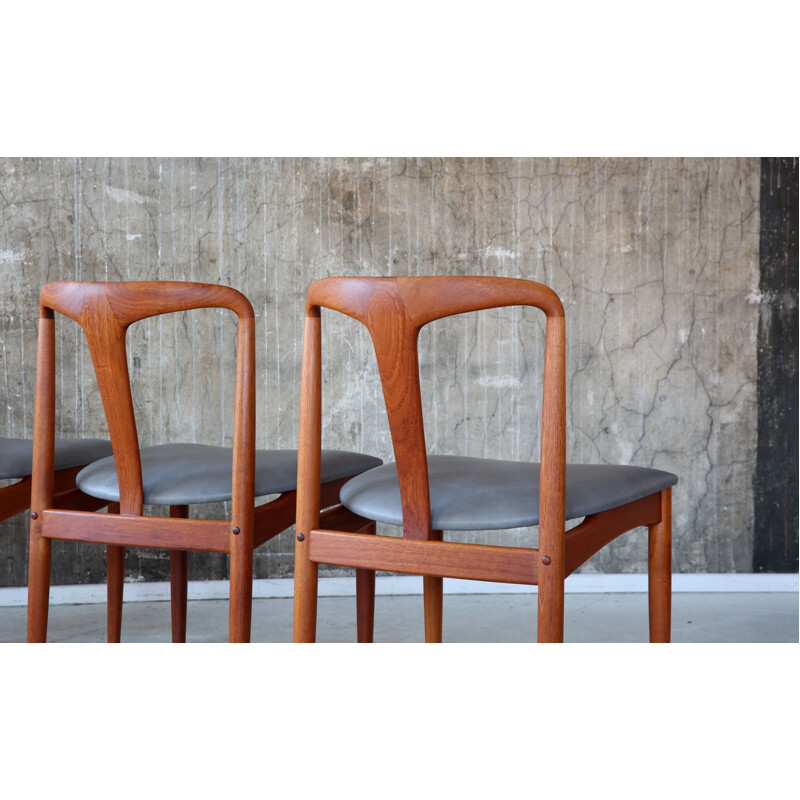 Set of 4 "Juliana" scandinavian dining chairs by Johannes Andersen for Uldum Møbelfabrik - 1960s