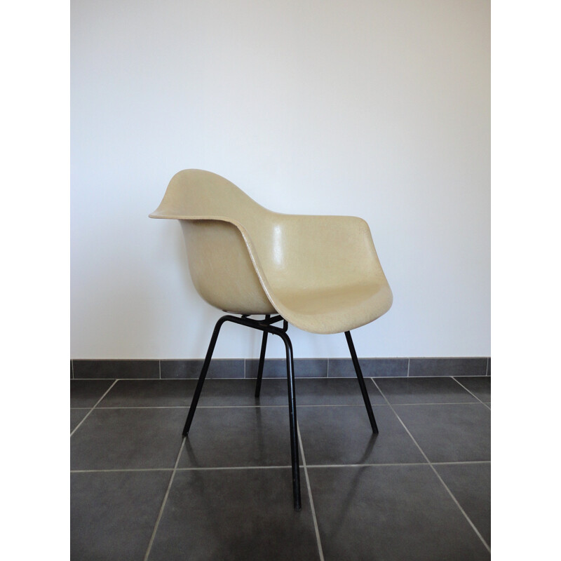 Fauteuil "DAX" parchemin, Charles & Ray EAMES - années 50