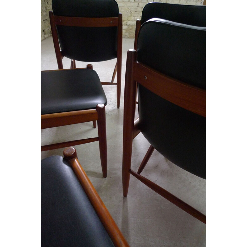 Set of 6 mid-century teak chairs - 1960s