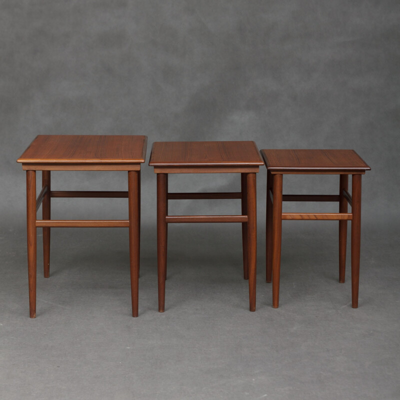 Set of 3 mid-century teak nesting tables - 1960s