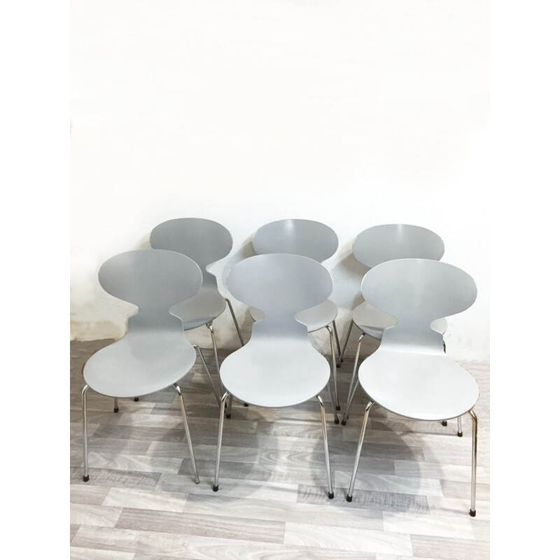 Set of 6 "ant" chairs by Arne Jacobsen for Fritz Hansen - 2000s