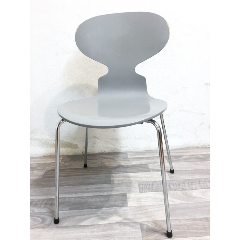 Set of 6 "ant" chairs by Arne Jacobsen for Fritz Hansen - 2000s