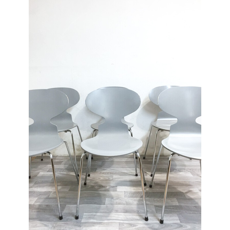 Set of 6 "ant" chairs by Arne Jacobsen for Fritz Hansen - 2000s