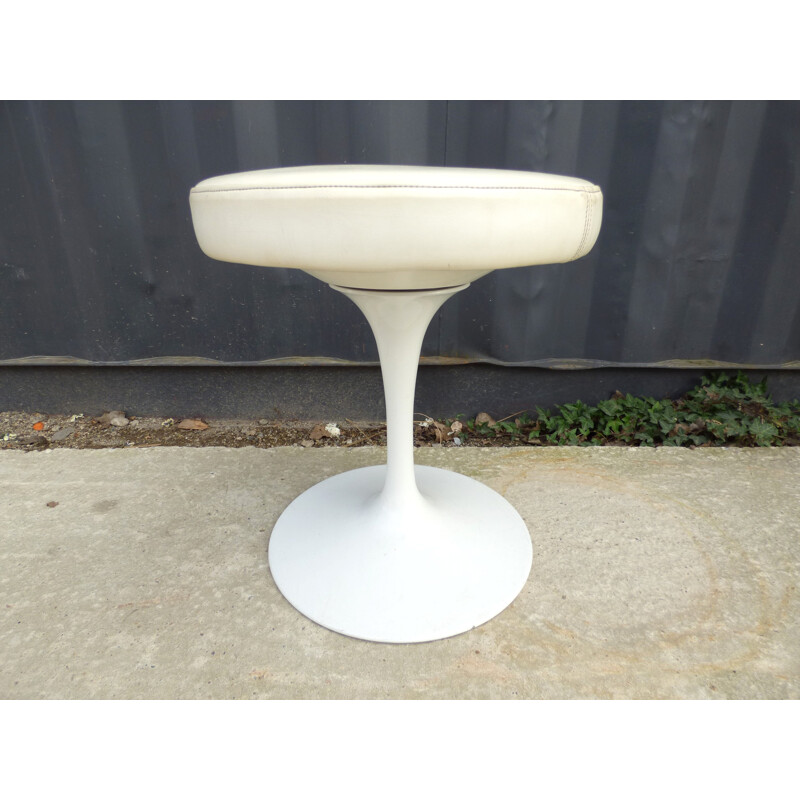 Swivel stool by Eero saarinen for Knoll - 1960s