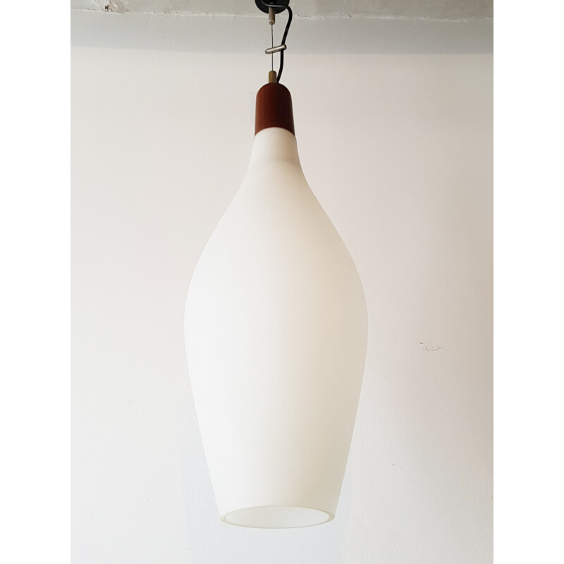 Scandinavische hanglamp van glas en teakhout - 1960