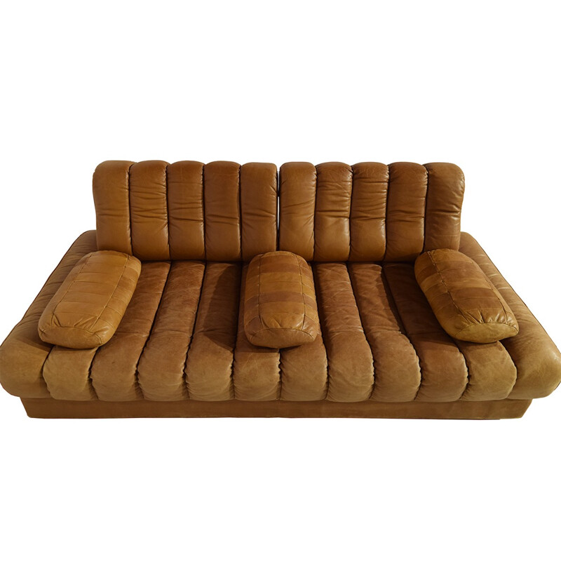 Vintage DS 85 cognac daybed by De Sede - 1970s