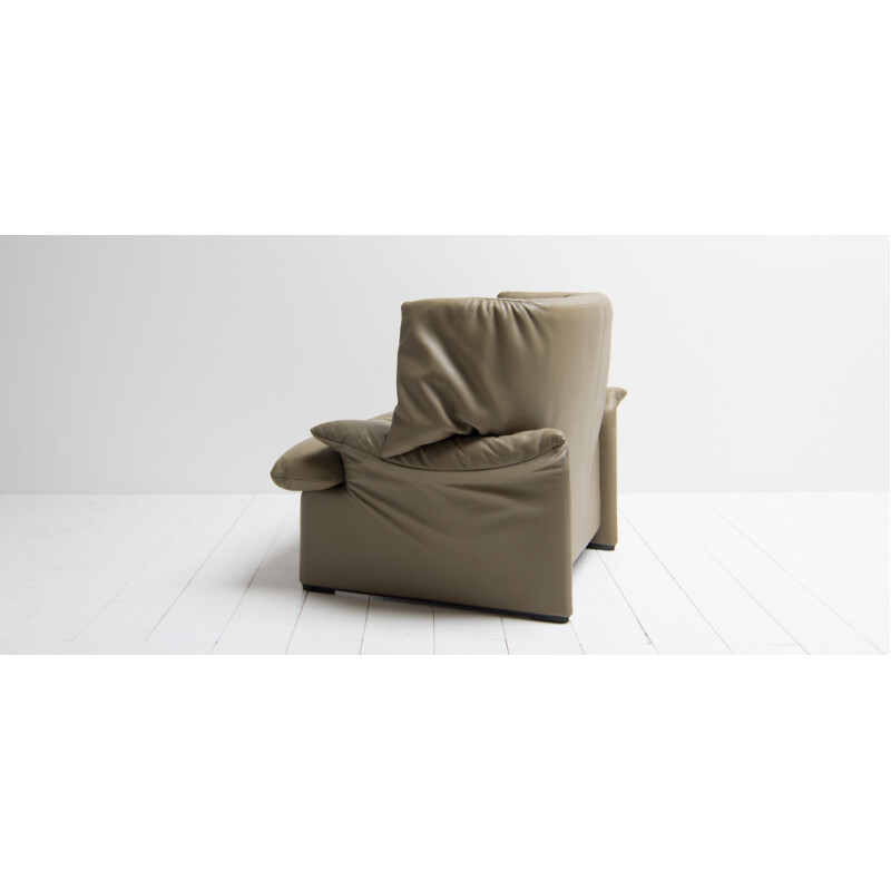 Cassina Portovenere Winback chair, Vico MAGISTRETTI - 1980s