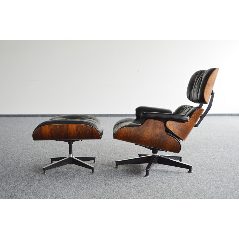 Lounge Chair & Ottoman by Eames for Herman Miller - 1978