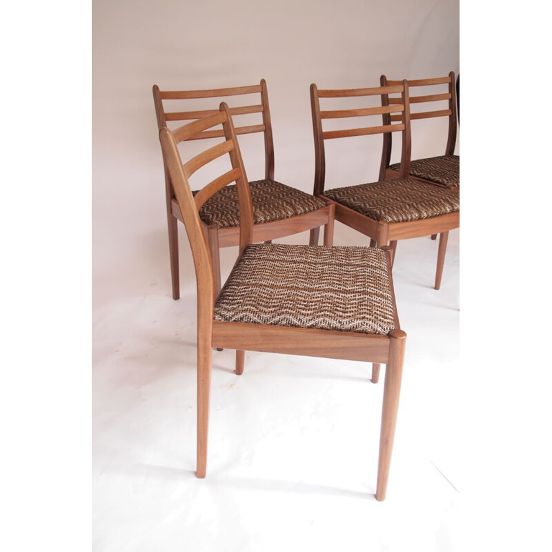 Lot 4 chaises vintages anglaises en tissu marron - 1960
