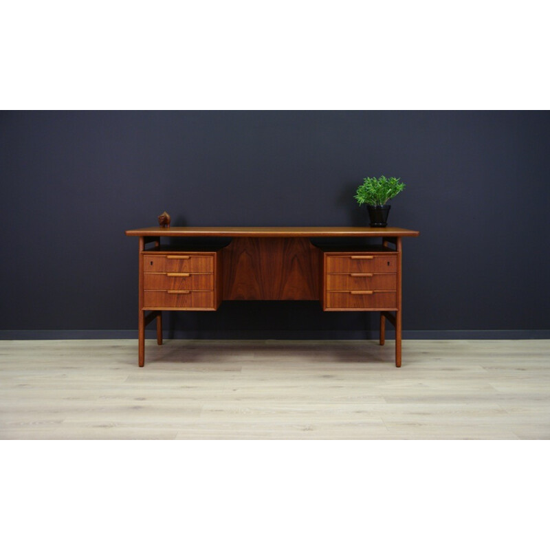 Vintage scandinavian writing desk by Gunni Omann - 1960s 