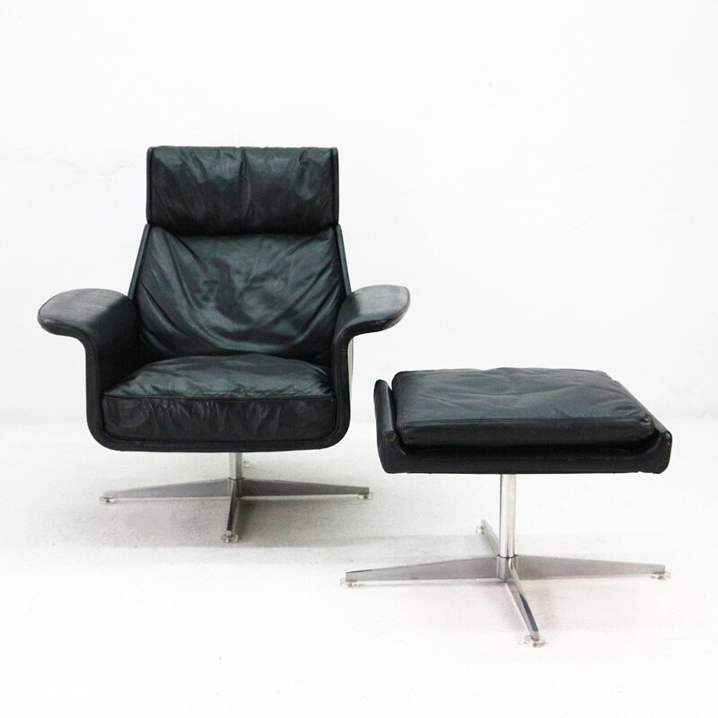 Mid-century Leather Lounge chair and Ottoman by Hans Kaufeld - 1960s