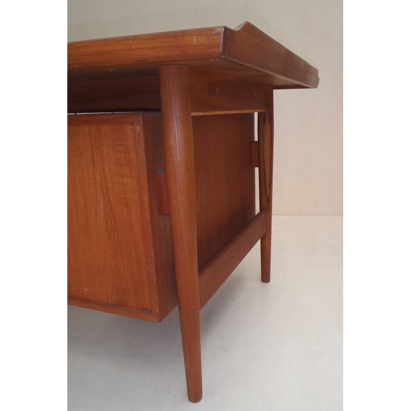 Vintage teak pedestal desk by Arne Vodder for Sibast, 1960